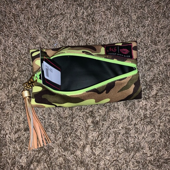 Camo Makeup Junkie Bag - Mini - Picture 4 of 5